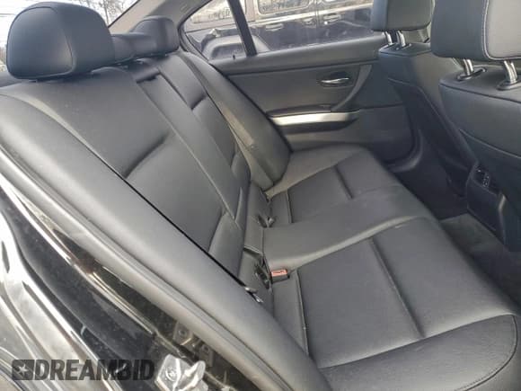 ✅ 2011 BMW 3 Series 335i xDrive • VIN: WBAPL5C52BA920829 • Lot: 95279695. Listed on Copart with 143,436 mi. Free auction sales archive from the USA and detailed vehicle history report at DreamBid. Image 10.