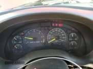 ✅ 1998 GMC Sonoma • VIN: 1GTDT14X1W8504265 • Lot: 48937435. Wystawiony na Copart z przebiegiem 155 313 mil. Bezpłatny archiwum sprzedaży aukcyjnych z USA i szczegółowy raport historii pojazdu na DreamBid. Zdjęcie 9.