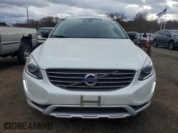 ✅ 2017 Volvo XC60 Dynamic • VIN: YV449MRR0H2031200 • Лот: 92637905. Опубликован ранее на Copart с пробегом 92 158 миль. Бесплатный доступ к архиву аукционных продаж из США и подробный отчёт об истории автомобиля на DreamBid. Изображение 5.