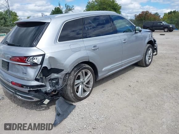 ✅ 2022 Audi Q7 Prestige • VIN: WA1VXBF72ND013800 • Лот: 43163277. Опубликован ранее на IAAI с пробегом 65 677 миль. Бесплатный доступ к архиву аукционных продаж из США и подробный отчёт об истории автомобиля на DreamBid. Изображение 4.