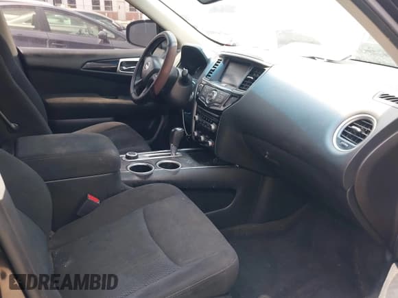 ✅ 2016 Nissan Pathfinder SL • VIN: 5N1AR2MM5GC642088 • Lot: 42581116. Listed on IAAI with 127,954 mi. Free auction sales archive from the USA and detailed vehicle history report at DreamBid. Image 5.