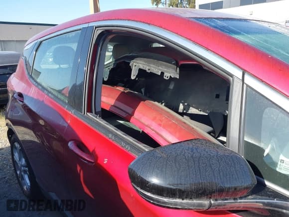 ✅ 2018 Chevrolet Bolt EV LT • VIN: 1G1FW6S09J4140303 • Lot: 42029513. Wystawiony na IAAI z przebiegiem 40 097 mil. Bezpłatny archiwum sprzedaży aukcyjnych z USA i szczegółowy raport historii pojazdu na DreamBid. Zdjęcie 14.