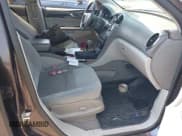 ✅ 2015 Buick Enclave Convenience • VIN: 5GAKRAKD4FJ147205 • Lot: 42353949. Wystawiony na IAAI z przebiegiem Nie podano. Bezpłatny archiwum sprzedaży aukcyjnych z USA i szczegółowy raport historii pojazdu na DreamBid. Zdjęcie 5.