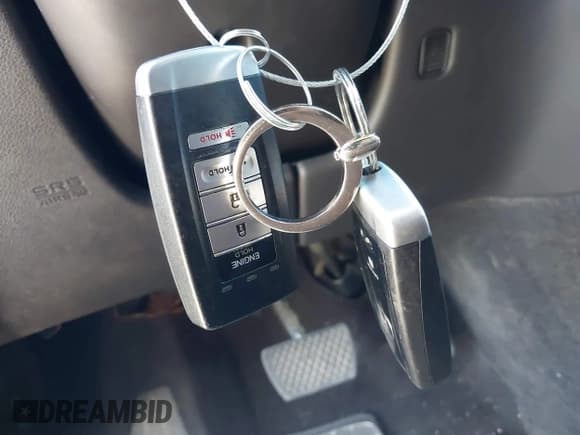 ✅ 2020 Acura MDX Technology • VIN: 5J8YD3H59LL005968 • Lot: 42004312. Listed on IAAI with 101,114 mi. Free auction sales archive from the USA and detailed vehicle history report at DreamBid. Image 11.