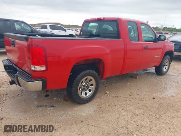 ✅ 2012 GMC Sierra 1500 Work Truck • VIN: 1GTR1TEX0CZ203501 • Лот: 42391177. Опубликован ранее на IAAI с пробегом 256 214 миль. Бесплатный доступ к архиву аукционных продаж из США и подробный отчёт об истории автомобиля на DreamBid. Изображение 4.