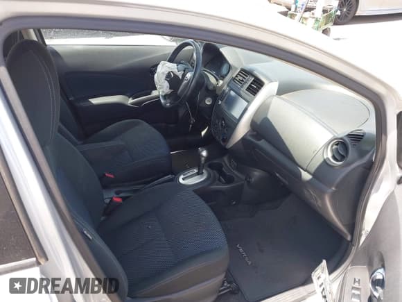 ✅ 2019 Nissan Note SV • VIN: 3N1CE2CP6KL365052 • Lot: 42273112. Listed on IAAI with 35,699 mi. Free auction sales archive from the USA and detailed vehicle history report at DreamBid. Image 5.