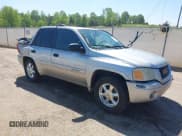 ✅ 2004 GMC Envoy SLE • VIN: 1GKDS13S242420100 • Lot: 41963800. Wystawiony na IAAI z przebiegiem 341 395 mil. Bezpłatny archiwum sprzedaży aukcyjnych z USA i szczegółowy raport historii pojazdu na DreamBid. Zdjęcie 1.