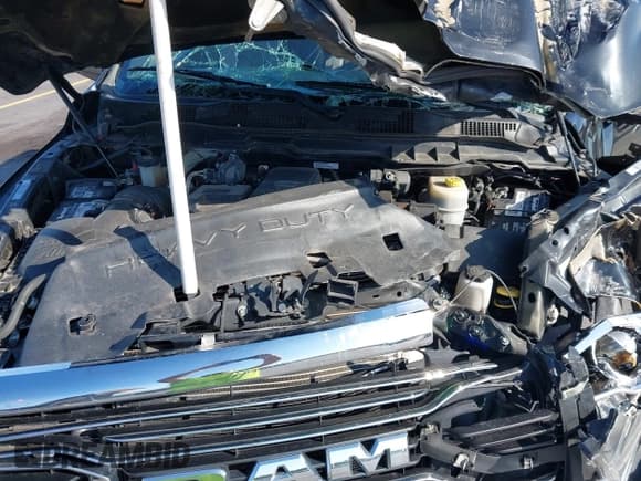 ✅ 2016 Ram 2500 Longhorn Limited • VIN: 3C6UR5PL2GG152802 • Lot: 42720991. Wystawiony na IAAI z przebiegiem 145 143 mil. Bezpłatny archiwum sprzedaży aukcyjnych z USA i szczegółowy raport historii pojazdu na DreamBid. Zdjęcie 10.