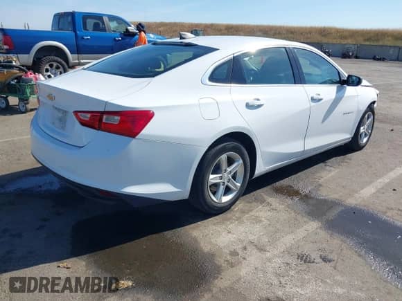 2019 Chevrolet Malibu LS with VIN 1G1ZC5ST4KF160927, listed as a IAAI auction lot 42228975 with 84,172 mi miles and . Bid and sale history available at DreamBid. Image 4.