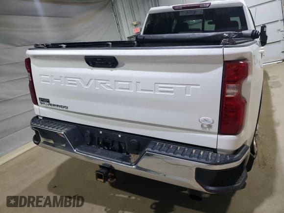 ✅ 2020 Chevrolet Silverado 2500HD LT • VIN: 1GC4YNE79LF275672 • Lot: 71227205. Listed on Copart with 97,234 mi. Free auction sales archive from the USA and detailed vehicle history report at DreamBid. Image 6.