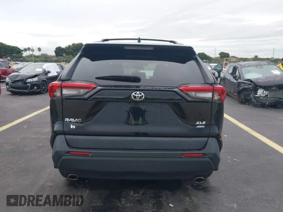 ✅ 2021 Toyota RAV4 XLE • VIN: 2T3P1RFV7MC150757 • Лот: 43421985. Опубликован ранее на IAAI с пробегом 42 745 миль. Бесплатный доступ к архиву аукционных продаж из США и подробный отчёт об истории автомобиля на DreamBid. Изображение 16.