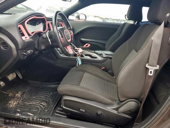 ✅ 2021 Dodge Challenger SXT • VIN: 2C3CDZAG5MH623220 • Лот: 81601045. Опубликован ранее на Copart с пробегом 74 188 миль. Бесплатный доступ к архиву аукционных продаж из США и подробный отчёт об истории автомобиля на DreamBid. Изображение 7.