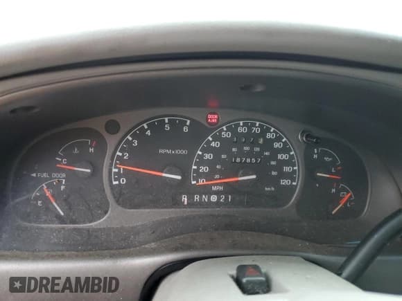 ✅ 2003 Mazda B-Series DS • VIN: 4F4YR16V03TM05710 • Лот: 54114605. Опубликован ранее на Copart с пробегом 187 857 миль. Бесплатный доступ к архиву аукционных продаж из США и подробный отчёт об истории автомобиля на DreamBid. Изображение 9.