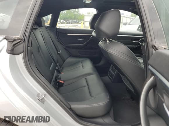 ✅ 2019 BMW 4 Series 430i xDrive • VIN: WBA4J3C53KBL06332 • Lot: 55833435. Listed on Copart with 87,410 mi. Free auction sales archive from the USA and detailed vehicle history report at DreamBid. Image 10.