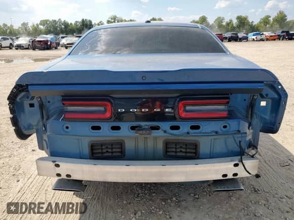 2020 Dodge Challenger R/T with VIN 2C3CDZBT9LH206810, listed as a Copart auction lot 81947315 with 103,097 mi miles and Salvage title. Bid and sale history available at DreamBid. Image 6.