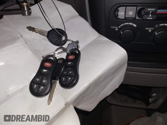 ✅ 2003 Dodge Caravan Sport • VIN: 2D4GP44L83R359471 • Lot: 43897798. Listed on IAAI with 68,799 mi. Free auction sales archive from the USA and detailed vehicle history report at DreamBid. Image 11.