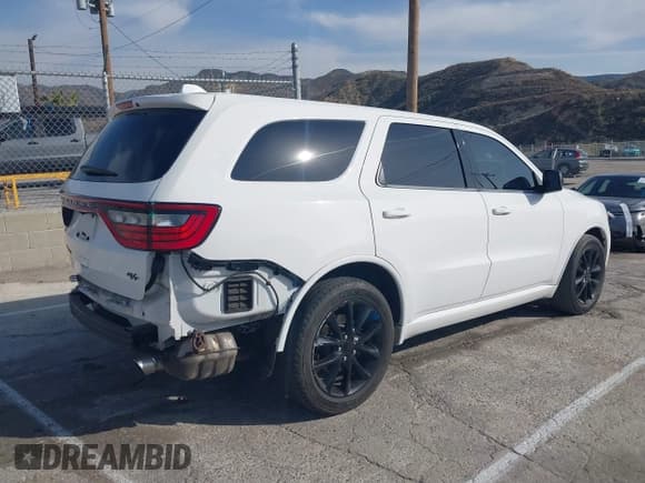 ✅ 2018 Dodge Durango R/T • VIN: 1C4SDHCT6JC354784 • Lot: 41733676. Listed on IAAI with 164,008 mi. Free auction sales archive from the USA and detailed vehicle history report at DreamBid. Image 4.