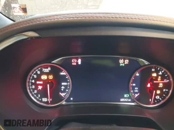 2020 Chevrolet Blazer RS z VIN 3GNKBKRS7LS654887, wystawiony jako IAAI lot #43384861 z przebiegiem 68 542 mil mil oraz . Historia ofert i sprzedaży dostępna na DreamBid. Obrazek 7.