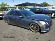 ✅ 2010 Mercedes-Benz E 550 Luxury • VIN: WDDHF7CB1AA161014 • Lot: 55106475. Listed on Copart with 127,883 mi. Free auction sales archive from the USA and detailed vehicle history report at DreamBid. Image 4.