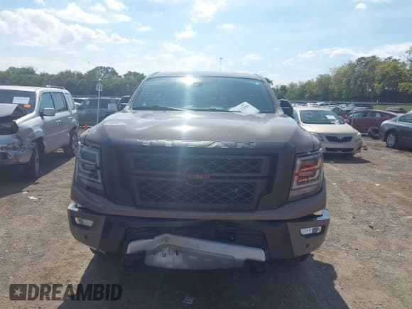 ✅ 2023 Nissan Titan SV • VIN: 1N6AA1FB5PN117180 • Lot: 43422159. Wystawiony na IAAI z przebiegiem 30 938 mil. Bezpłatny archiwum sprzedaży aukcyjnych z USA i szczegółowy raport historii pojazdu na DreamBid. Zdjęcie 12.
