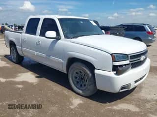 ✅ 2006 Chevrolet Silverado 1500 LS • VIN: 2GCEC13VX61222147 • Lot: 42907270. Wystawiony na IAAI z przebiegiem Nie podano mil. Skorzystaj z bezpłatnego archiwum sprzedaży aukcyjnych z USA i zobacz szczegółowy raport historii pojazdu na DreamBid. Zdjęcie 1.