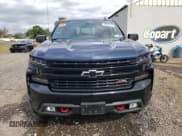 ✅ 2021 Chevrolet Silverado 1500 LT Trail Boss • VIN: 1GCPYFEDXMZ310325 • Lot: 70580424. Wystawiony na Copart z przebiegiem 47 352 mil. Bezpłatny archiwum sprzedaży aukcyjnych z USA i szczegółowy raport historii pojazdu na DreamBid. Zdjęcie 5.
