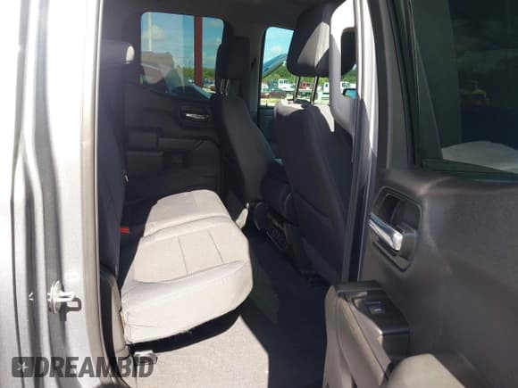 ✅ 2019 Chevrolet Silverado 1500 LT • VIN: 1GCRYDED6KZ401862 • Lot: 42973973. Wystawiony na IAAI z przebiegiem 62 442 mil. Bezpłatny archiwum sprzedaży aukcyjnych z USA i szczegółowy raport historii pojazdu na DreamBid. Zdjęcie 8.