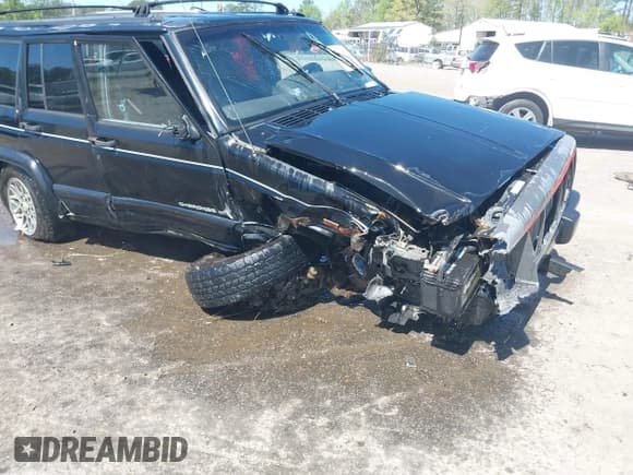 ✅ 1998 Jeep Cherokee Sport • VIN: 1J4FJ68S9WL124723 • Лот: 42054826. Опубликован ранее на IAAI с пробегом 232 706 миль. Бесплатный доступ к архиву аукционных продаж из США и подробный отчёт об истории автомобиля на DreamBid. Изображение 6.