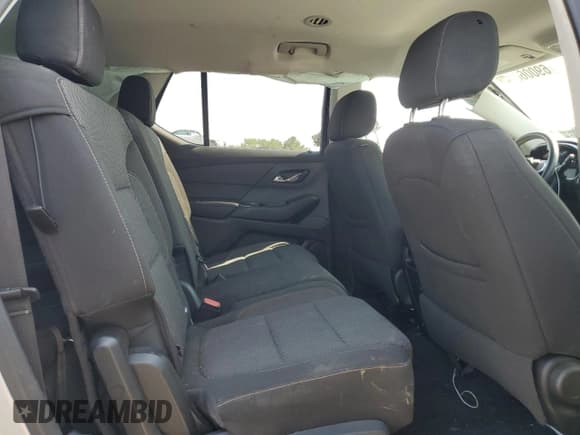 ✅ 2019 Chevrolet Traverse LS • VIN: 1GNERFKW5KJ125709 • Lot: 69006044. Wystawiony na Copart z przebiegiem Nie podano. Bezpłatny archiwum sprzedaży aukcyjnych z USA i szczegółowy raport historii pojazdu na DreamBid. Zdjęcie 11.