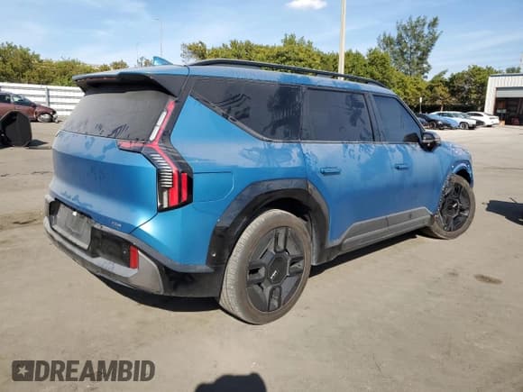 ✅ 2024 Kia EV9 GT-Line • VIN: KNDAEFS5XR6026097 • Лот: 42690075. Опубликован ранее на Copart с пробегом 9 209 миль. Бесплатный доступ к архиву аукционных продаж из США и подробный отчёт об истории автомобиля на DreamBid. Изображение 3.