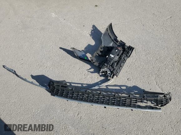 ✅ 2017 Volkswagen Golf S • VIN: 3VWH17AU5HM508528 • Lot: 81944385. Listed on Copart with 183,021 mi. Free auction sales archive from the USA and detailed vehicle history report at DreamBid. Image 13.