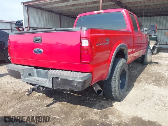 ✅ 2008 Ford F-250 XL • VIN: 1FTSW21R38EC64800 • Lot: 42436457. Wystawiony na IAAI z przebiegiem 199 201 mil. Bezpłatny archiwum sprzedaży aukcyjnych z USA i szczegółowy raport historii pojazdu na DreamBid. Zdjęcie 4.