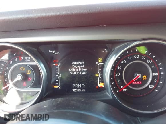 ✅ 2021 Jeep Wrangler Unlimited Rubicon • VIN: 1C4HJXFG2MW575541 • Lot: 42247475. Wystawiony na IAAI z przebiegiem 92 353 mil. Bezpłatny archiwum sprzedaży aukcyjnych z USA i szczegółowy raport historii pojazdu na DreamBid. Zdjęcie 7.