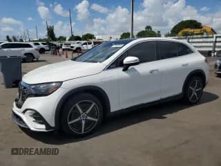 ✅ 2023 Mercedes-Benz EQE 500 • VIN: 4JGGM2CB7PA021956 • Lot: 67363955. Wystawiony na Copart z przebiegiem 11 368 mil. Bezpłatny archiwum sprzedaży aukcyjnych z USA i szczegółowy raport historii pojazdu na DreamBid. Zdjęcie 1.