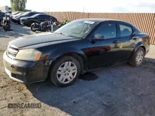 ✅ 2012 Dodge Avenger SE • VIN: 1C3CDZAB0CN286384 • Лот: 75769404. Опубликован ранее на Copart с пробегом 118 056 миль. Бесплатный доступ к архиву аукционных продаж из США и подробный отчёт об истории автомобиля на DreamBid. Изображение 1.