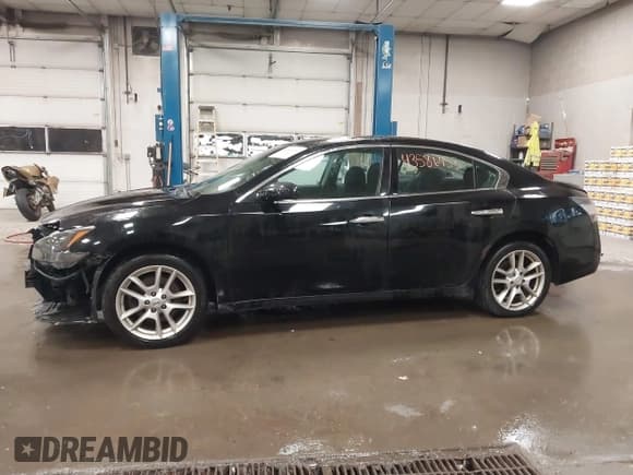 ✅ 2013 Nissan Maxima S • VIN: 1N4AA5AP6DC838635 • Lot: 43586453. Listed on IAAI with 181,535 mi. Free auction sales archive from the USA and detailed vehicle history report at DreamBid. Image 14.