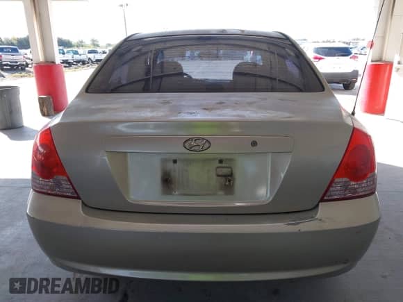 2005 Hyundai Elantra GLS z VIN KMHDN46D15U962839, wystawiony jako IAAI lot #43519523 z przebiegiem 155 453 mil mil oraz . Historia ofert i sprzedaży dostępna na DreamBid. Obrazek 16.