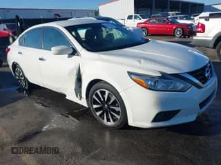✅ 2018 Nissan Altima SV • VIN: 1N4AL3AP7JC174730 • Lot: 43382770. Wystawiony na IAAI z przebiegiem 192 711 mil. Bezpłatny archiwum sprzedaży aukcyjnych z USA i szczegółowy raport historii pojazdu na DreamBid. Zdjęcie 1.