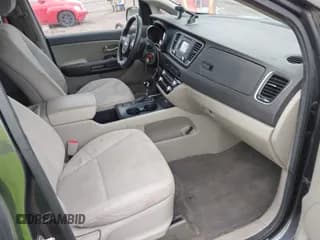 ✅ 2016 Kia Sedona LX • VIN: KNDMB5C18G6189484 • Lot: 43569095. Listed on IAAI with 184,143 mi. Free auction sales archive from the USA and detailed vehicle history report at DreamBid. Image 5.