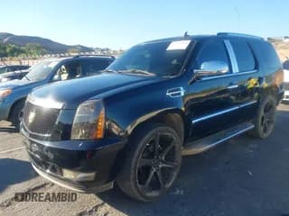✅ 2007 Cadillac Escalade • VIN: 1GYEC63847R283200 • Лот: 43587584. Опубликован ранее на IAAI с пробегом 188 398 миль. Бесплатный доступ к архиву аукционных продаж из США и подробный отчёт об истории автомобиля на DreamBid. Изображение 2.