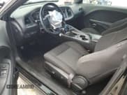 ✅ 2019 Dodge Challenger SXT • VIN: 2C3CDZAG5KH731592 • Lot: 65710414. Wystawiony na Copart z przebiegiem 30 043 mil. Bezpłatny archiwum sprzedaży aukcyjnych z USA i szczegółowy raport historii pojazdu na DreamBid. Zdjęcie 8.