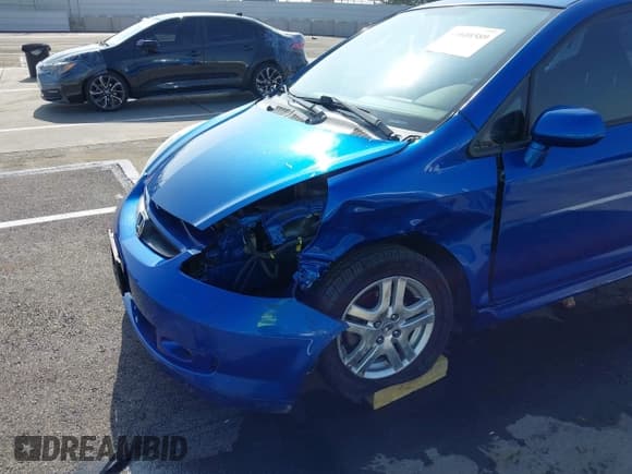 ✅ 2007 Honda Fit Sport • VIN: JHMGD38627S053809 • Lot: 43608589. Listed on IAAI with 129,513 mi. Free auction sales archive from the USA and detailed vehicle history report at DreamBid. Image 6.