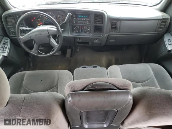 ✅ 2005 GMC Sierra 1500 SLE • VIN: 2GTEK13T851131765 • Lot: 89616945. Wystawiony na Copart z przebiegiem 219 455 mil. Bezpłatny archiwum sprzedaży aukcyjnych z USA i szczegółowy raport historii pojazdu na DreamBid. Zdjęcie 8.