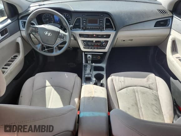 ✅ 2015 Hyundai Sonata SE • VIN: 5NPE24AFXFH170503 • Лот: 84013365. Опубликован ранее на Copart с пробегом 188 384 миль. Бесплатный доступ к архиву аукционных продаж из США и подробный отчёт об истории автомобиля на DreamBid. Изображение 8.