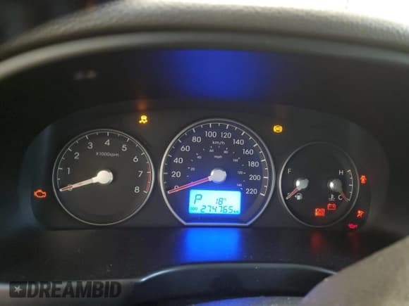 ✅ 2010 Hyundai Santa Fe GL • VIN: 5NMSGDAG1AH367241 • Lot: 76537374. Listed on Copart with 274,765 mi. Free auction sales archive from the USA and detailed vehicle history report at DreamBid. Image 9.