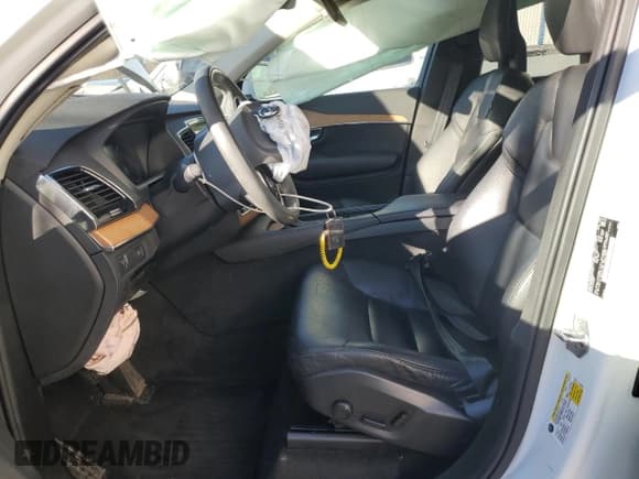 ✅ 2022 Volvo XC90 Momentum • VIN: YV4A22PK0N1810390 • Lot: 93047425. Listed on Copart with 34,263 mi. Free auction sales archive from the USA and detailed vehicle history report at DreamBid. Image 7.