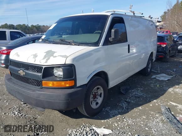 ✅ 2011 Chevrolet Express Cargo • VIN: 1GCWGFCG4B1150529 • Lot: 41336117. Listed on IAAI with 328,644 mi. Free auction sales archive from the USA and detailed vehicle history report at DreamBid. Image 21.