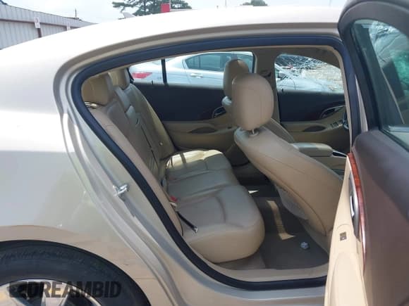 ✅ 2012 Buick LaCrosse Premium 2 • VIN: 1G4GF5E3XCF154788 • Lot: 42597133. Wystawiony na IAAI z przebiegiem 149 839 mil. Bezpłatny archiwum sprzedaży aukcyjnych z USA i szczegółowy raport historii pojazdu na DreamBid. Zdjęcie 8.