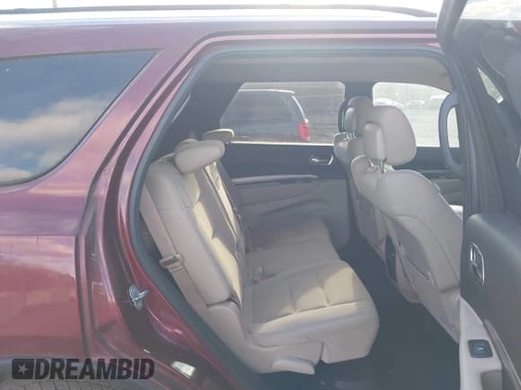 ✅ 2017 Dodge Durango SXT • VIN: 1C4RDJAG9HC839913 • Lot: 43815622. Wystawiony na IAAI z przebiegiem 149 608 mil. Bezpłatny archiwum sprzedaży aukcyjnych z USA i szczegółowy raport historii pojazdu na DreamBid. Zdjęcie 8.