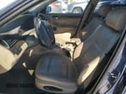 ✅ 2005 BMW 3 Series 325i • VIN: WBAEV33485KW20501 • Lot: 89820405. Wystawiony na Copart z przebiegiem 229 202 mil. Bezpłatny archiwum sprzedaży aukcyjnych z USA i szczegółowy raport historii pojazdu na DreamBid. Zdjęcie 7.